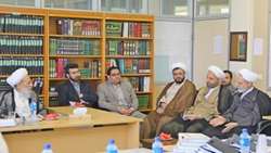 جلسه ارزیابی عملکرد گروه های علمی پژوهشکده تفسیر اهل بیت علیهم السلام برگزار شد